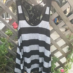 Racer back crouched Mossimo tank